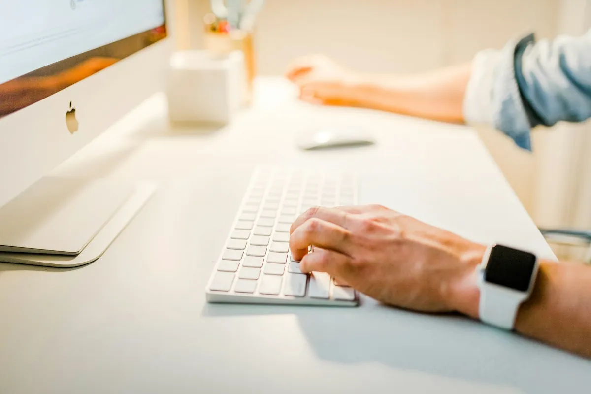 Testing a digital product in a workspace