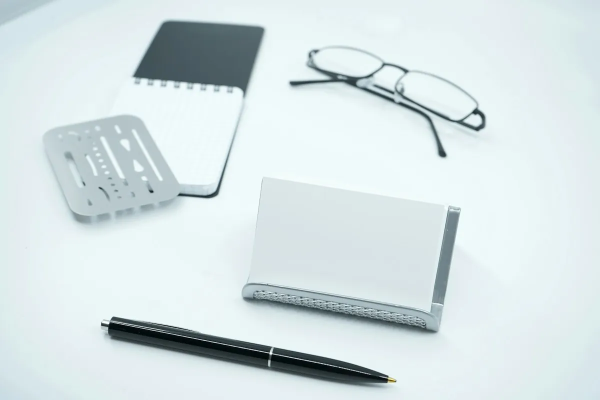 Business card design process: planning, stationery and visual layout
