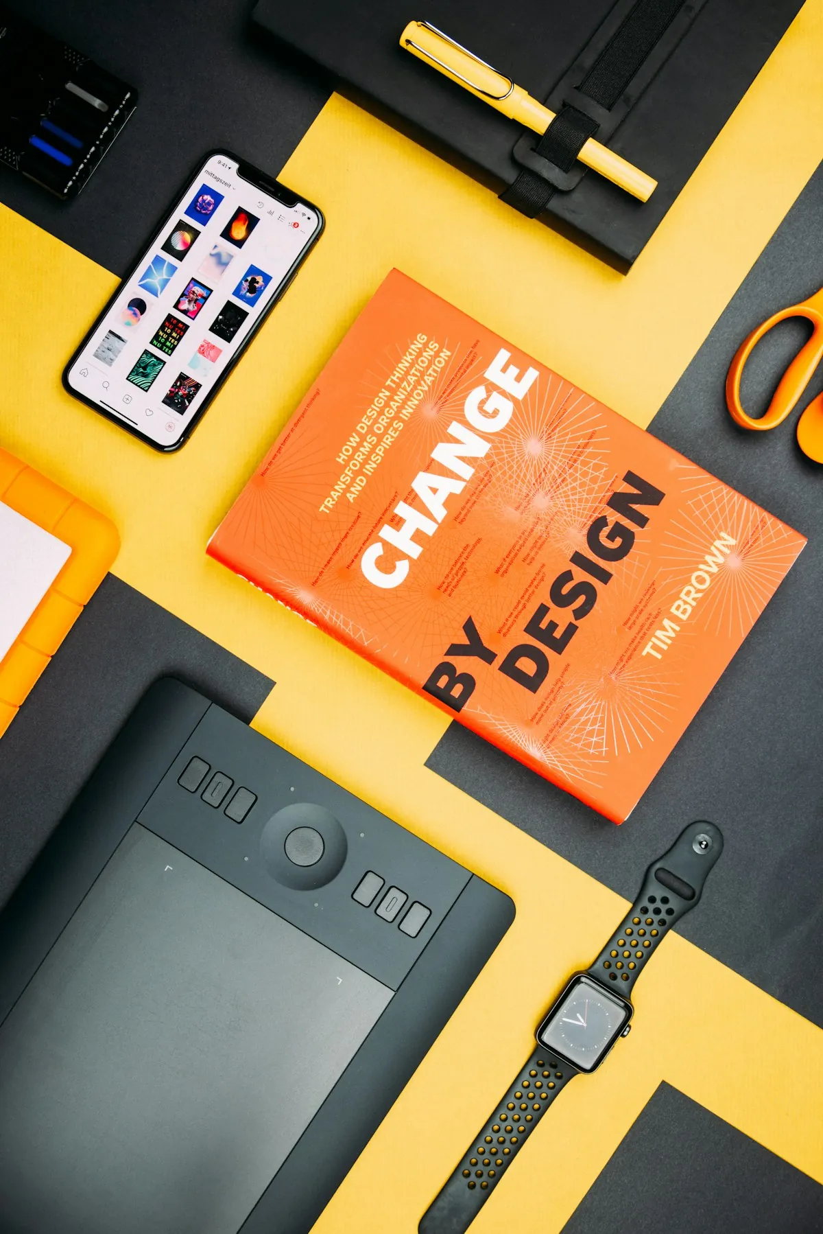Business card design process: planning, stationery and visual layout