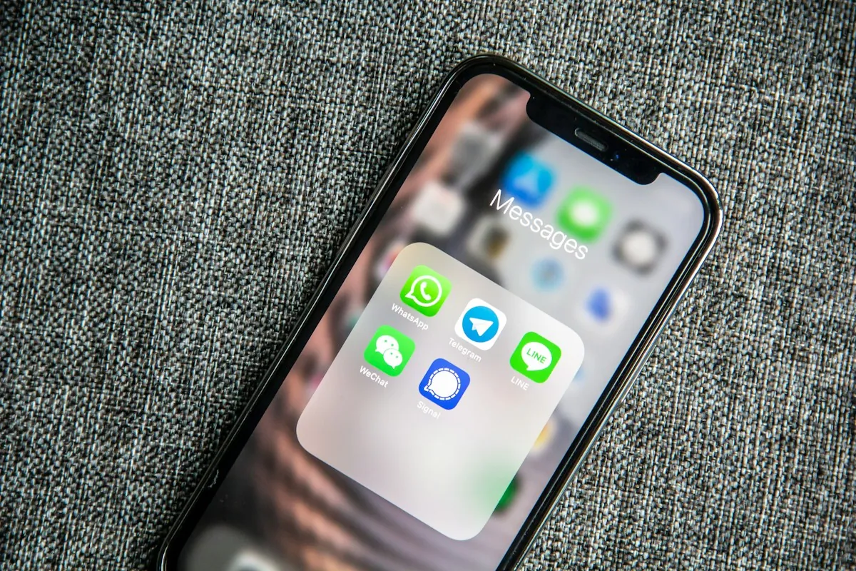 Communication apps on a smartphone